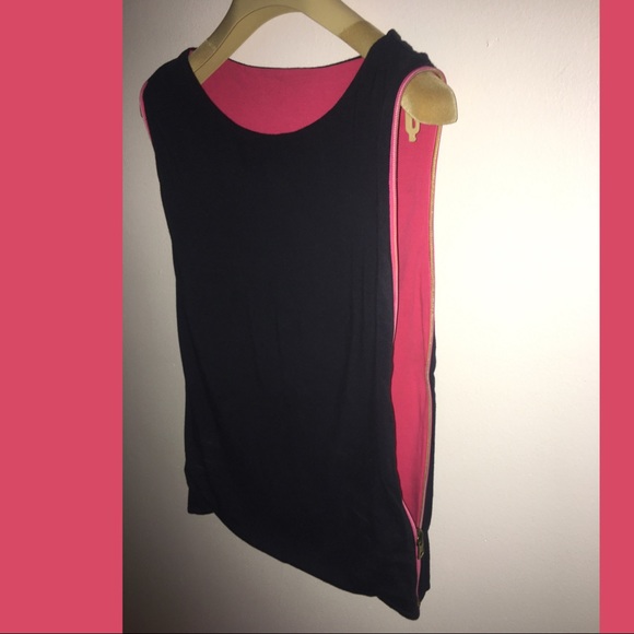 Reservable Color-block Minimal Sleeveless T-Shirt - Picture 4 of 9